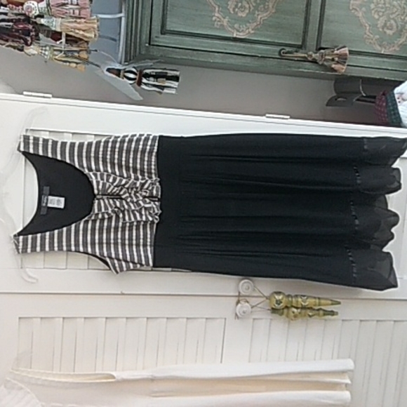 ZIPPERED KNIT DRESS - Picture 1 of 4